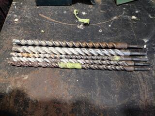 Assortment of Drill bits
