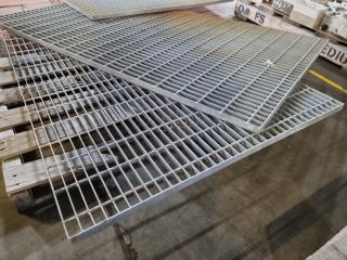 3x Heavy Duty Galvanised Steel Flooring Grates