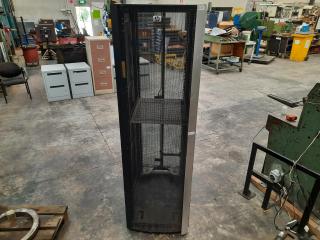 HP Mobile Server Cabinet