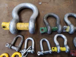 23x Assorted Lifting Eyes, Hooks, Bow & D Shackles