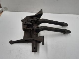 MD500 Control Pedal Arm and Bracket Assembly