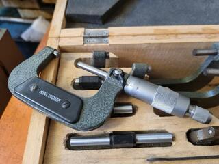 Kinchrome 0-100mm Outside Micrometer Set