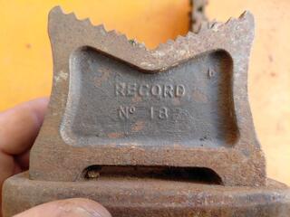 Record No 182 chain pipe vice
