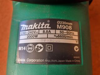 Makita Corded 230mm Angle Grinder M908