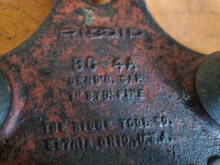 2x Vintage Ridgid Pipe Vices