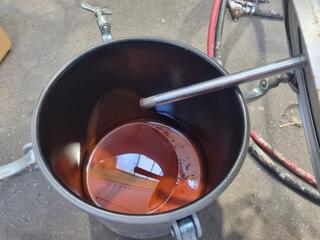 Almax 10L Air Pressure Pot w/ Hose & Paint Spray Gun