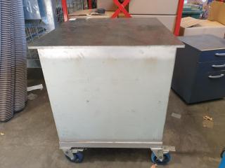 Heavy Duty Steel Mobile Workbench/Cupboard