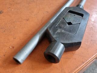 Large Adjustable Thread Tap Wrench, 1440mm Length