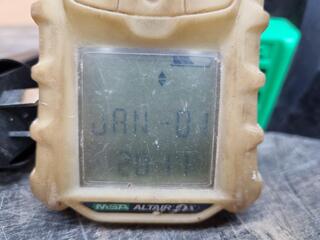 MSA AltAir 4X Multi Gas Detector w/ Charging Stand