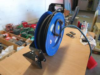 Retracting Air Hose Reel