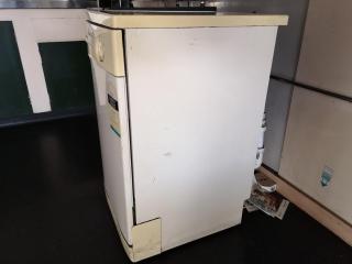Baumatic External Self Standing Dishwasher