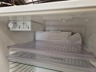 Fisher & Paykel 246L Refrigerator Freezer