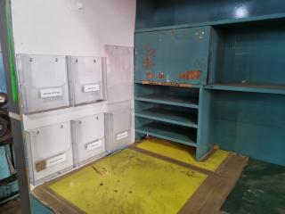 Enclosed Workbench Workstation