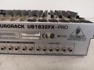 Behringer Eurorack UB1832FX-Pro Mixer