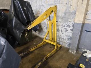 Hamilton Engine Crane