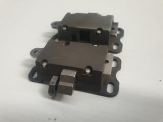 2 x MD500 Door Latches