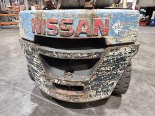 1985 Datsun / Nissan Duel Fuel 4 Ton Forklift