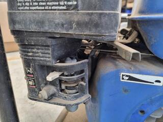 Portable Petrol Water Pump, Missing engine components!