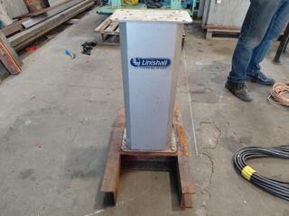 Linshall Pedestal on Metal Frame 