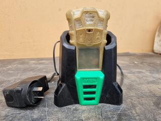 MSA AltAir 4X Multi Gas Detector w/ Charging Stand