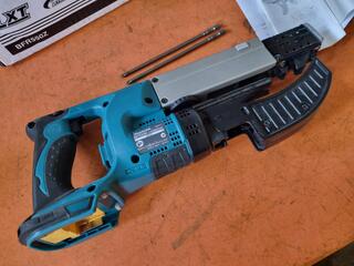 Makita 18V LXT Collated Screwdriver w/ 3.0Ah Battery