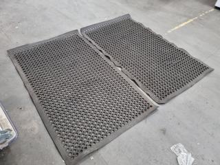 Pair of 1570x950mm Anti Fatigue Mats