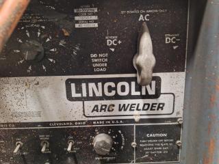 Lincoln Arc Welder Idealarc Tig 300/300 AC/DC Arc Welder