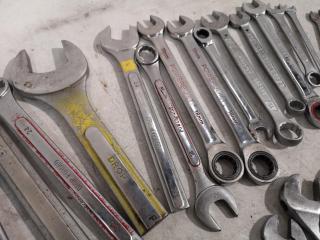 25x Assorted Combination & Adjustable Wrenches