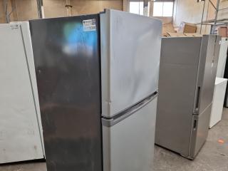 Westinghouse 330L Refrigerator Freezer