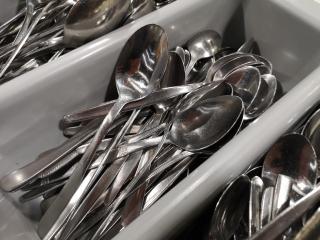 Bulk Tray of Spoons, Assorted Types