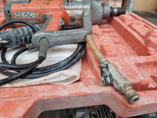 Husqvarna DM230 Wet/Dry Core Drill