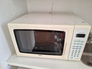 Sanyo (EM-S665W) 1000W Microwave