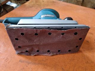 Makita Corded 1/2 Sheet Orbital Sander BO900V