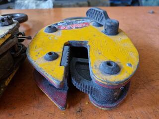 3x Vertical Plate Clamps