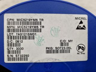 10,700x Micrel Linear Voltage Regulators MIC5219YM5TR, Bulk, New