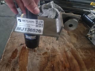 Char-Lynn (129 0001 002) Hydraulic Motor