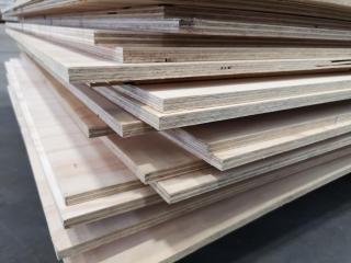 25x Sheets of Unused Plywood