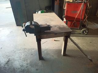 Plate Steel Welding Bench with Vice