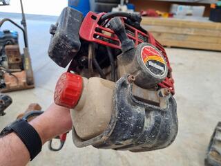 Shindawa Petrol Multi-Tool Power Unit w/ Rubber Paddle