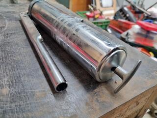 Powerbuilt 10,000psi Heavy Duty Lever Action Grease Gun