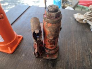 Pair of Hydraulic Bottle Jacks