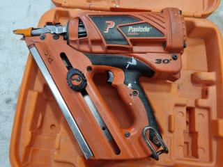 Paslode Impulse 30 Degree Framing Nailer Kit