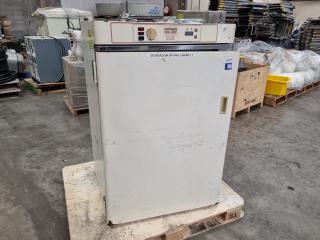 Contherm Digital Series Cooled Incubator, needs new cord