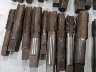 32x Assorted Threading Taps