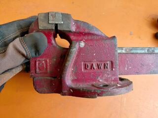 DAWN 3 inch vice