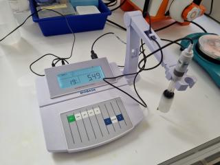 BioBase Benchtop pH Meter PHS 3BW