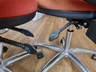 3x Mobile 3-Way Desk Chairs