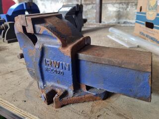Record / Irwin No.3 Benchtop Vice