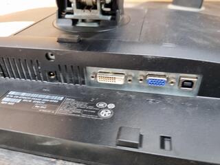 3x Dell 21.5" LED Moniors