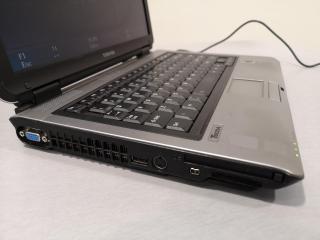 Toshiba Tecra A6 Laptop Computer w/ Case